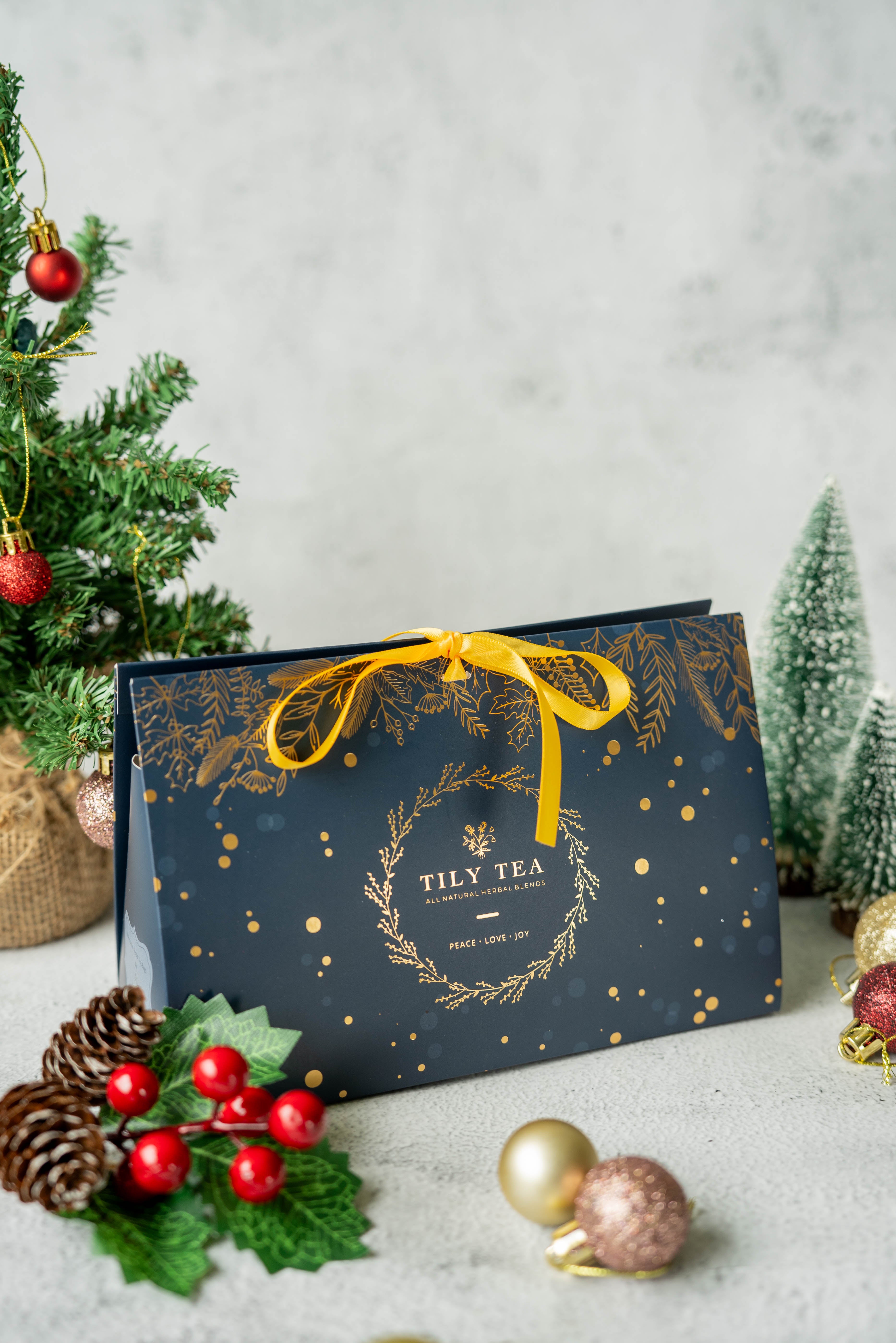 Tea & Cookies Triangle Pack