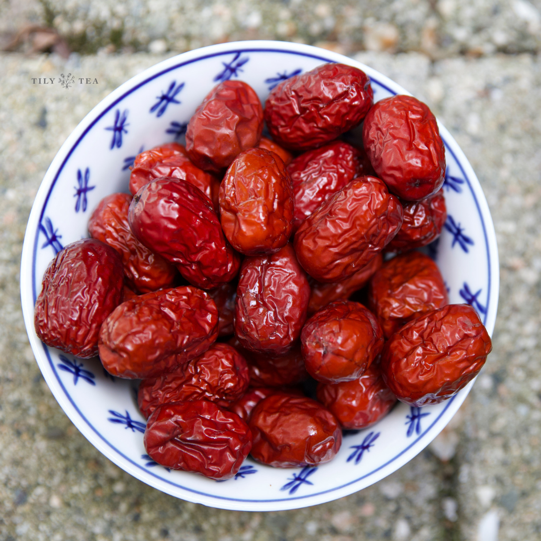 Getting to Know: Red Dates