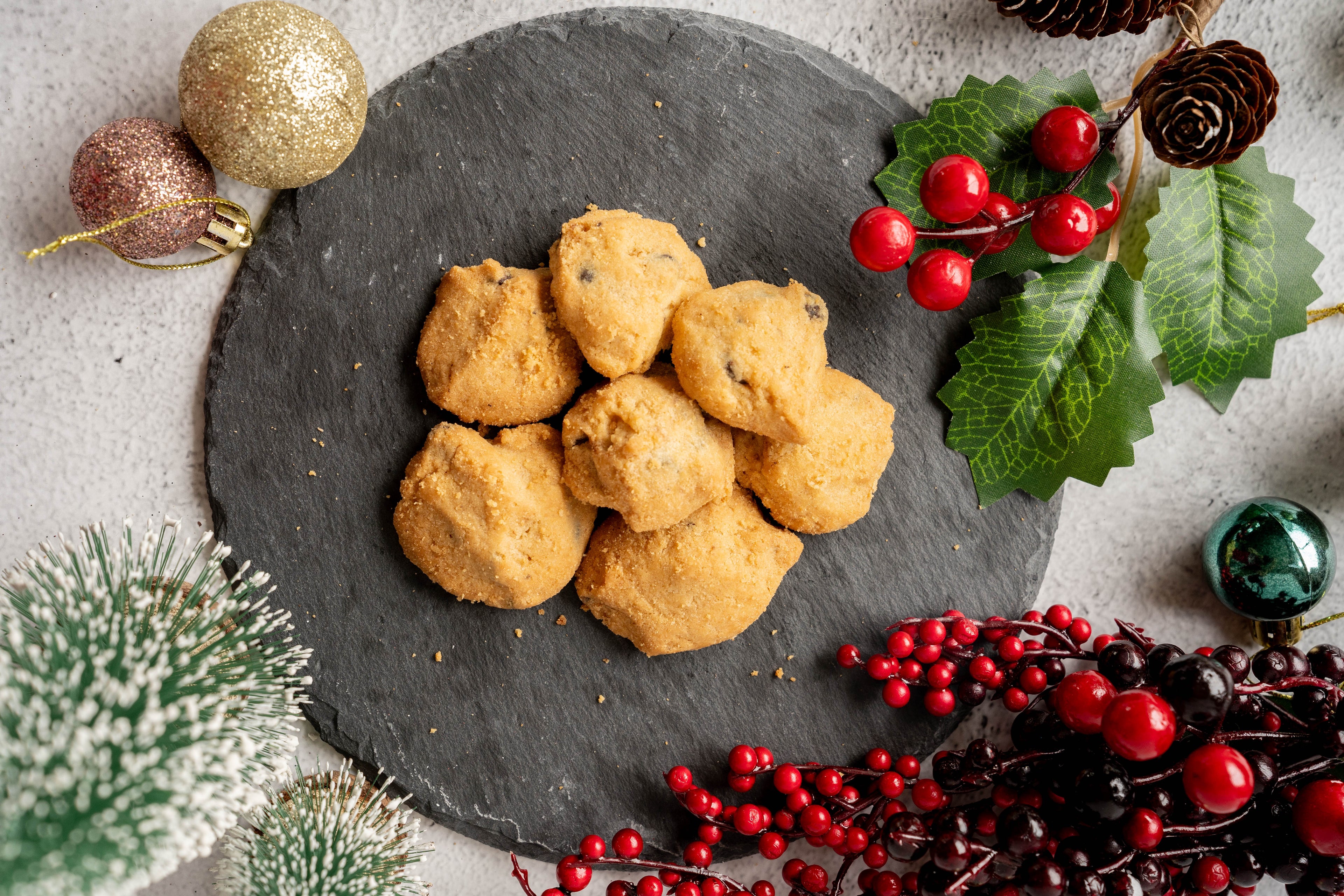 Christmas Tea &amp; Cookies Tin