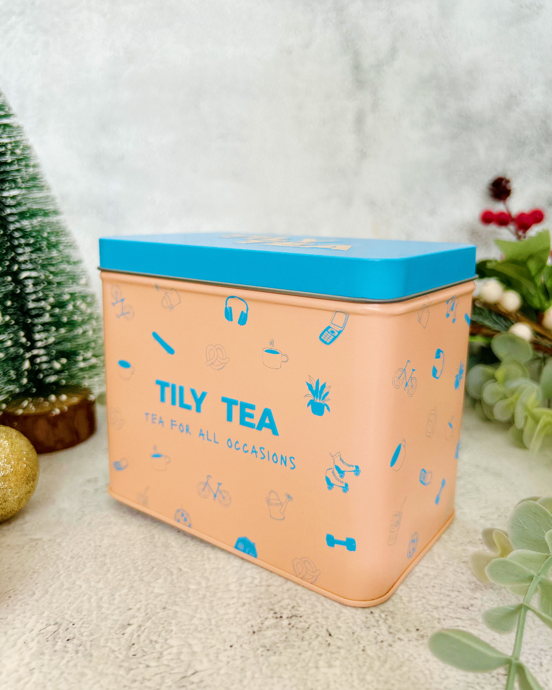 Christmas Tea &amp; Cookies Tin